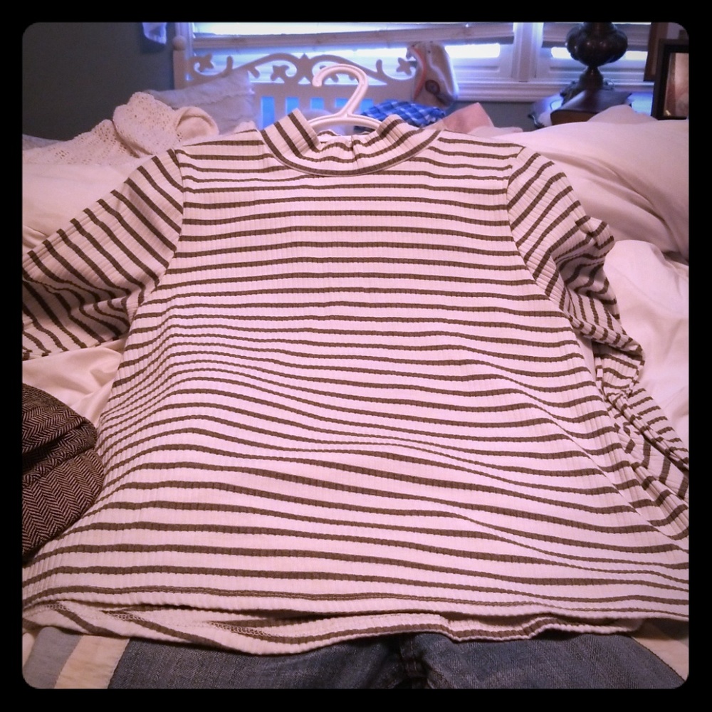 Very cute striped long sleeve flare bottom Copper